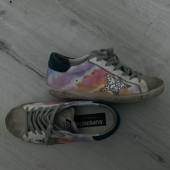 Golden Goose Shoes - golden goose limited edition 🌟